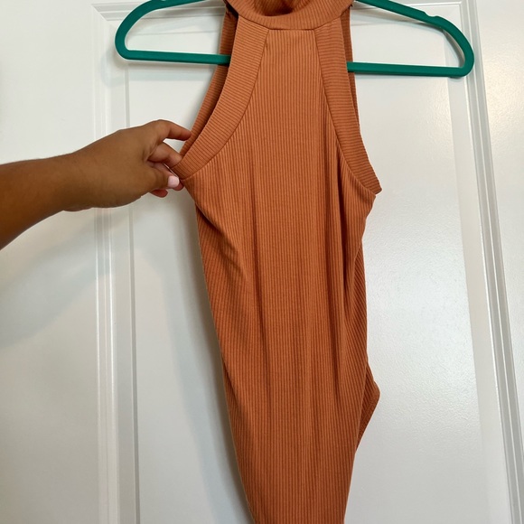 Tan Ribbed Bodysuit - Picture 3 of 9